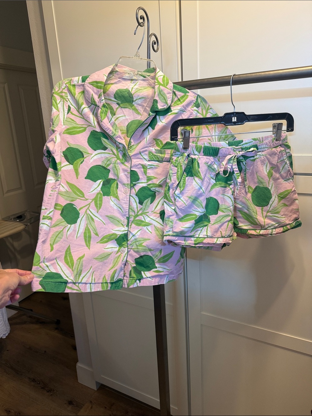 EUC Printfresh Pink and Green Lime Print Pajama Set